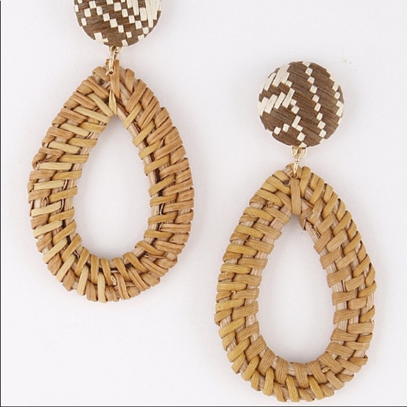 Jewelry - ✨☀️✨Vacation Straw Earring✨☀️✨